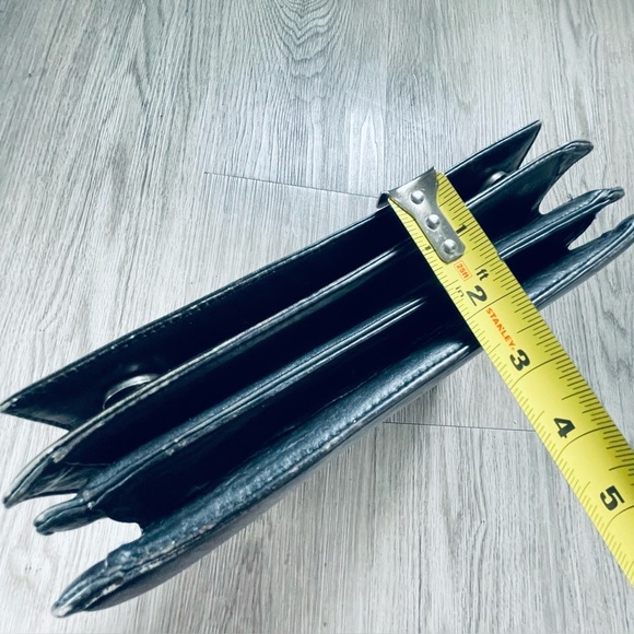 CARTIER BLACK LEATHER VINTAGE TOTE BAG GOLD TONE HARDWARE THE IS CARTIER - Picture 13 of 17